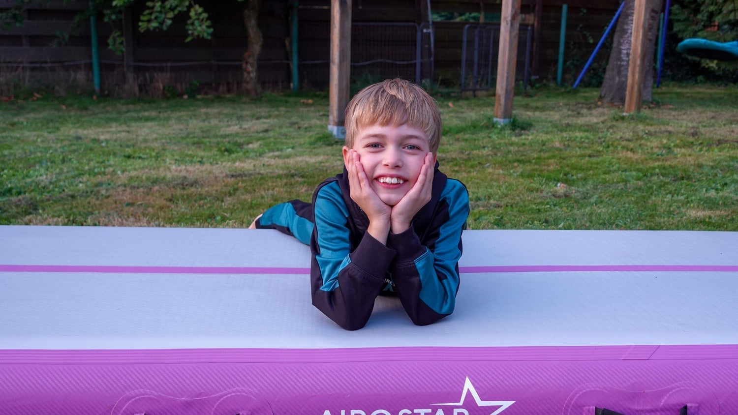 Why Should You Choose an AirTrack 2m Wide? - AIROSTAR by AirTrack Factory