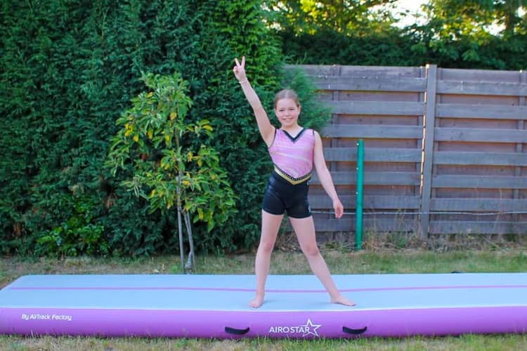 What are the Differences Between the AirTrack 10 or 20 cm? - AIROSTAR by AirTrack Factory